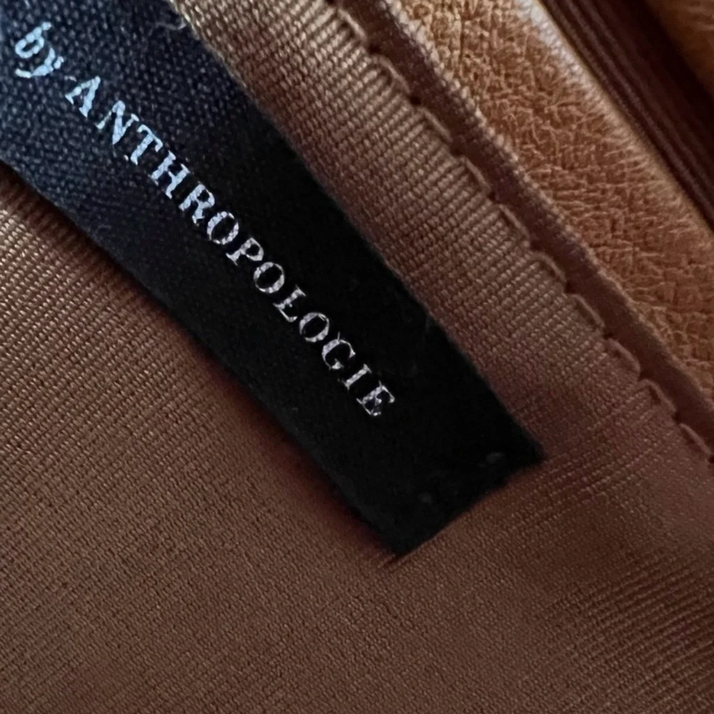 Round Woven Satchel - Picture 7 of 10